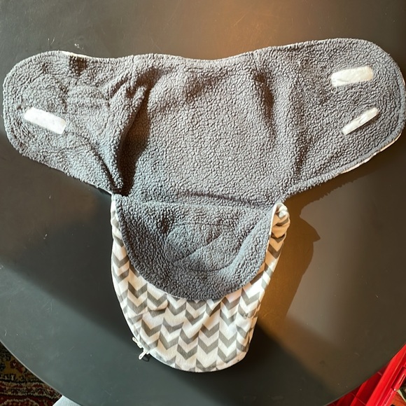 Fleece swaddle, 3-6 months - Picture 4 of 5